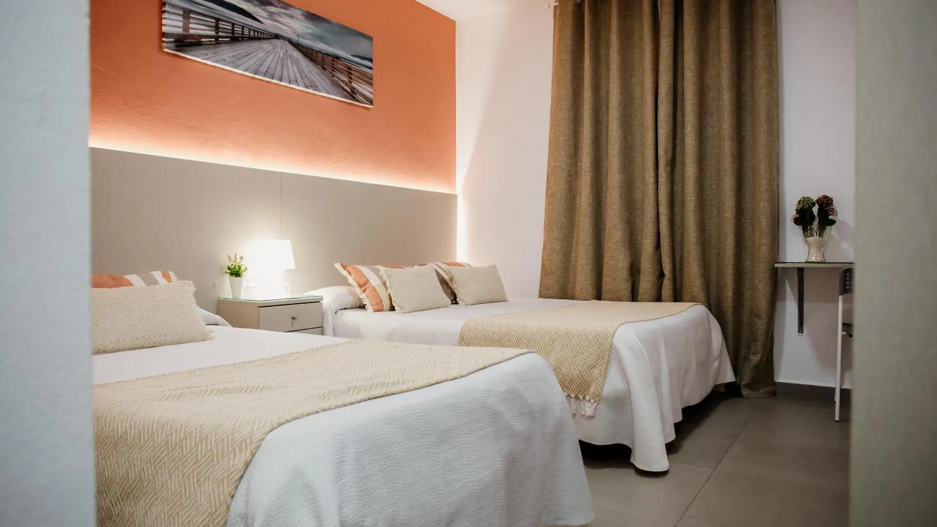 Apartamentos Turisticos Mastil 16 Málaga