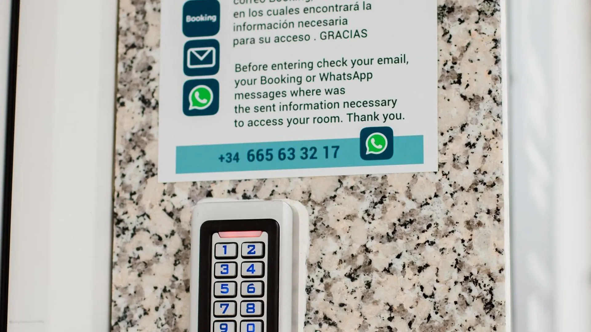 Apartamentos Turisticos Mastil 16 Málaga 2*,